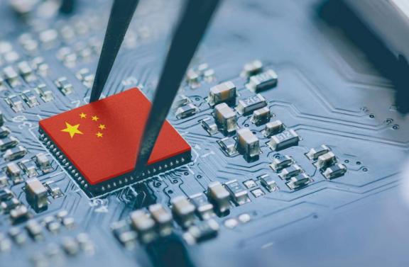 美国急了！美商务部长：绝不能让中国在尖端半导体领域赶上美国
在这个高科技迅速发展