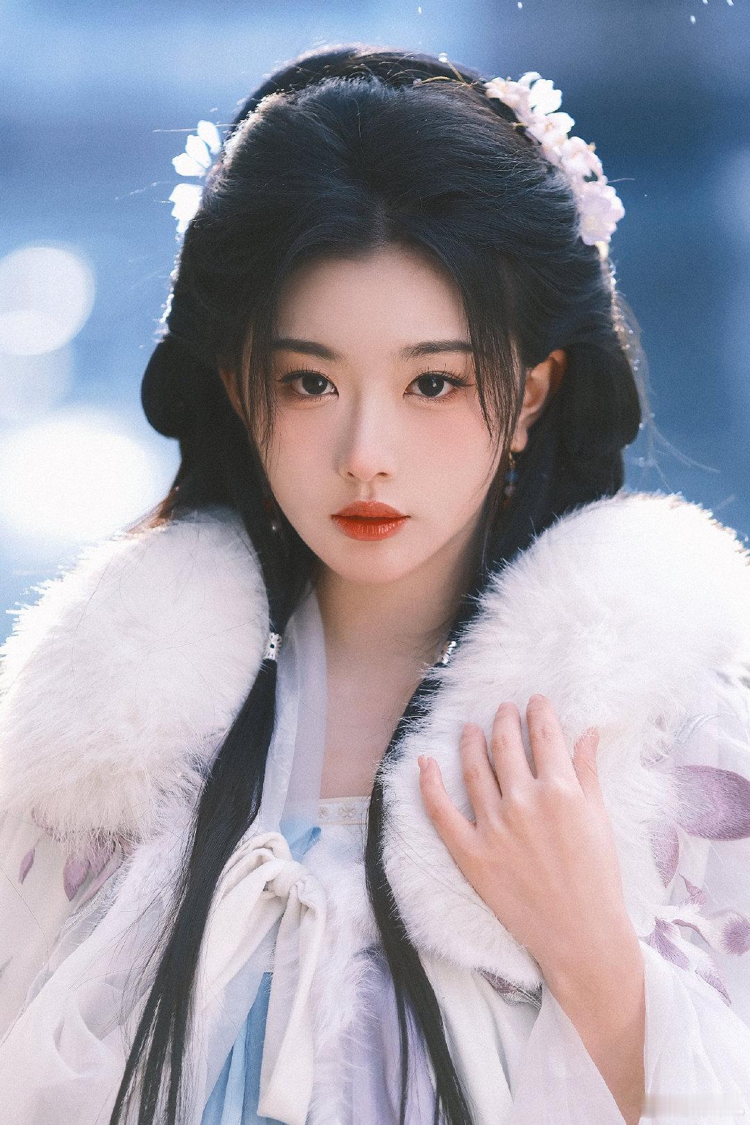 雪国公主👸🏻孔雪儿和冬日雪景好适配 ​​​