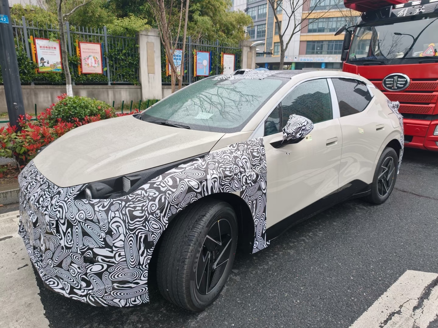 看看领克Z20伪装车，新车都改了哪些地方？ 