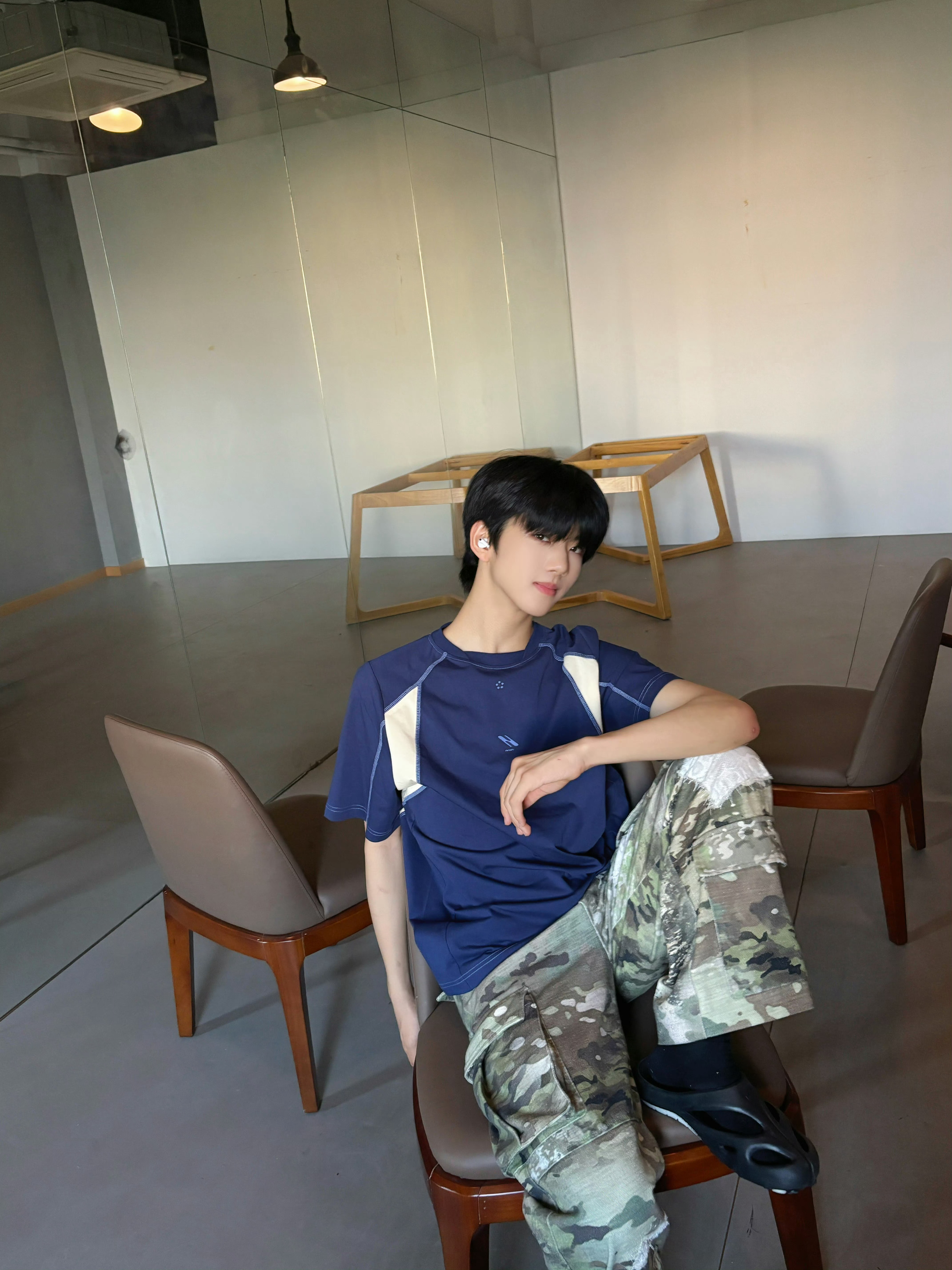 张函瑞六宫格live图 张函瑞六宫格live图回重庆报备ing！私服穿搭好看侧颜