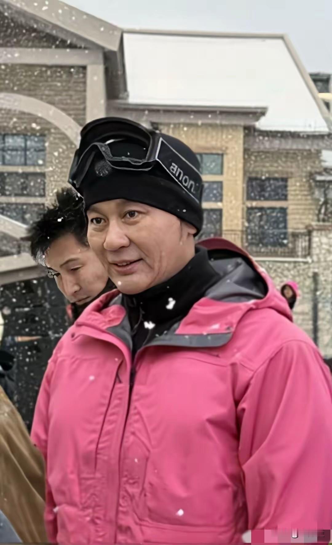 想不到李晨登上头条了。这次登上头条不是因为他的恋情，也不是因为他给他女朋友送石头