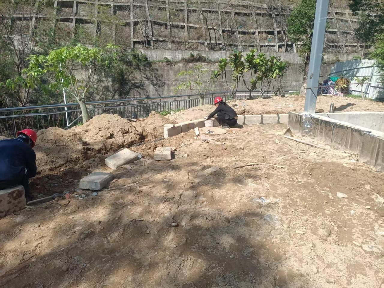 干工地就像买彩票一样，
充满了未知，
但是还得坚持去做，
做不一定有好的结果，