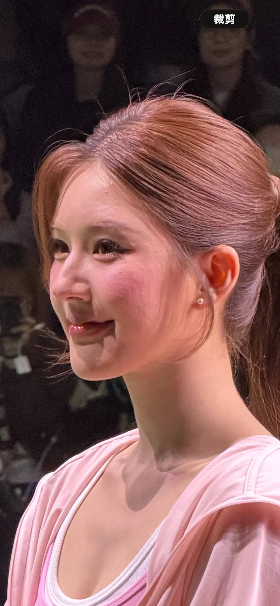 这是赵露思真实的皮肤状态吗？有点可怕了 