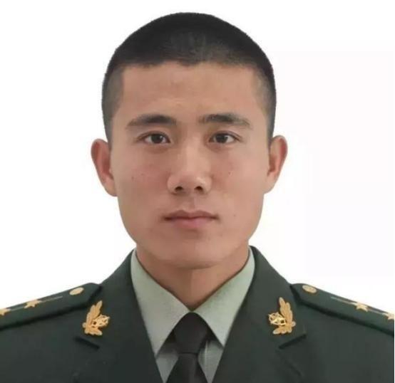 “国家白白培养了他5年！”2018年，武警济南支队入职了一个月的大学生，还立下了