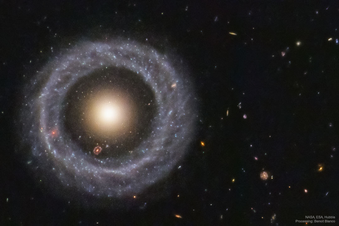 #每天一天文图# 这是一个接近完美的环状星体 ​​​