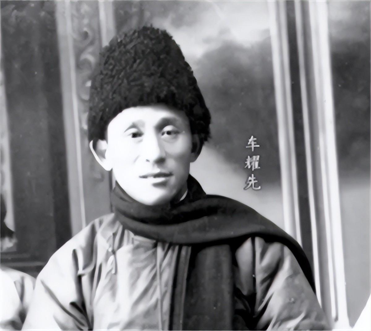 1950年客人点名要吃一菜一汤，老板娘闻言落泪：你们认识我丈夫？
 
“老板，一