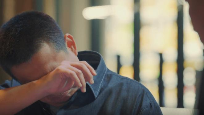 2025年黑龙江，41岁男子与前妻离婚5年后，发现已经12岁的儿子长得跟自己毫无