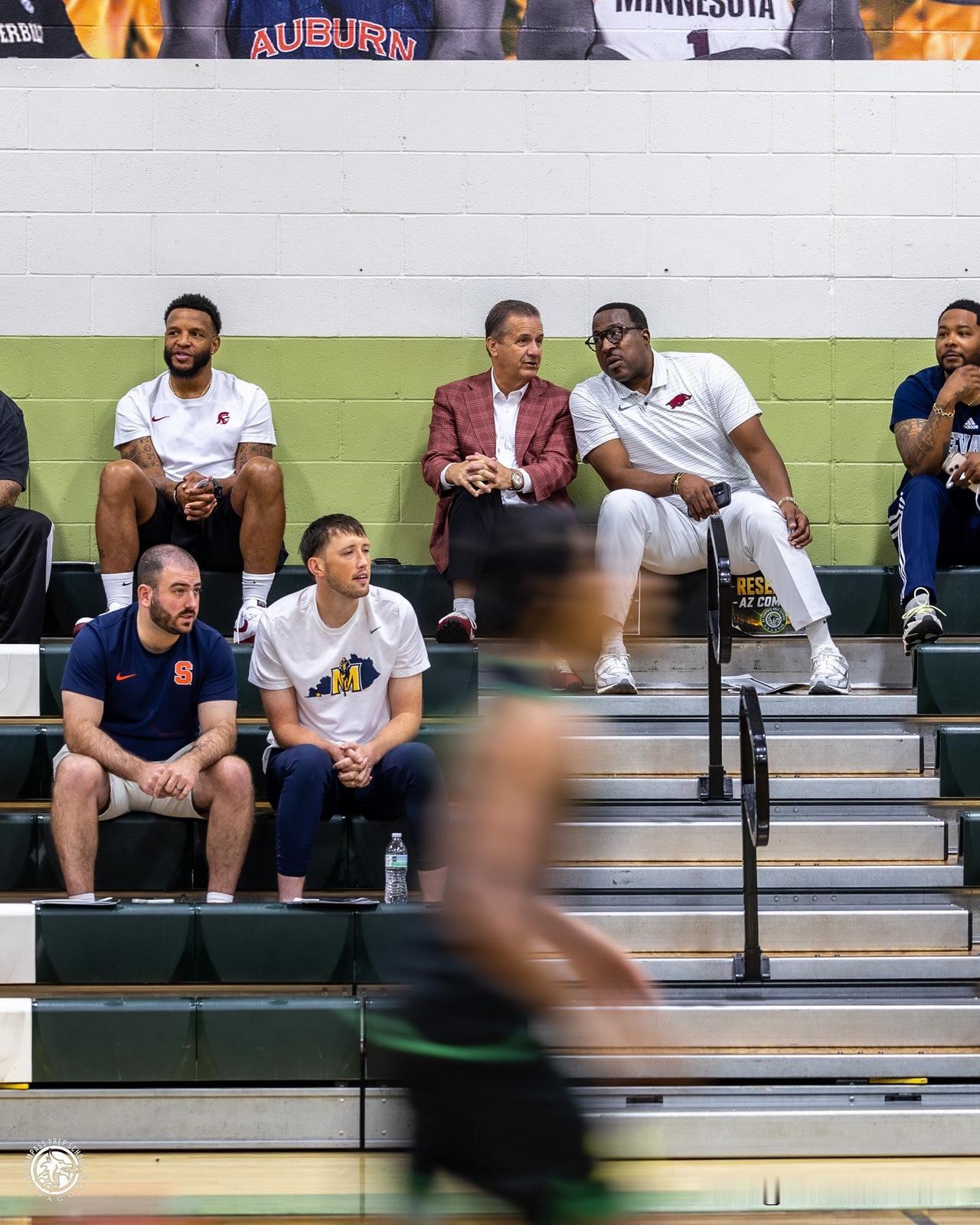 阿肯色主帅John Calipari，北卡Mike Malone，密西西比大学C