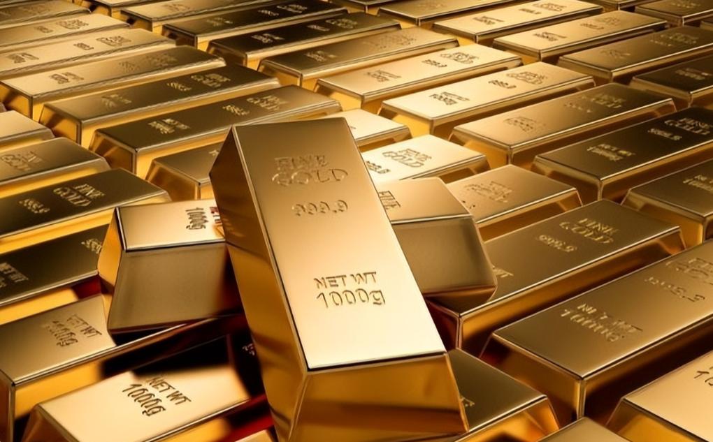 美国再加25%关税，特朗普提前庆祝，中国：抛售5000亿美债，美国这边刚对高端A