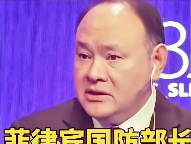 菲律宾这回最尴尬的，不是台风，也不是灾情，而是自家国防部长那几句话，硬生生把后路