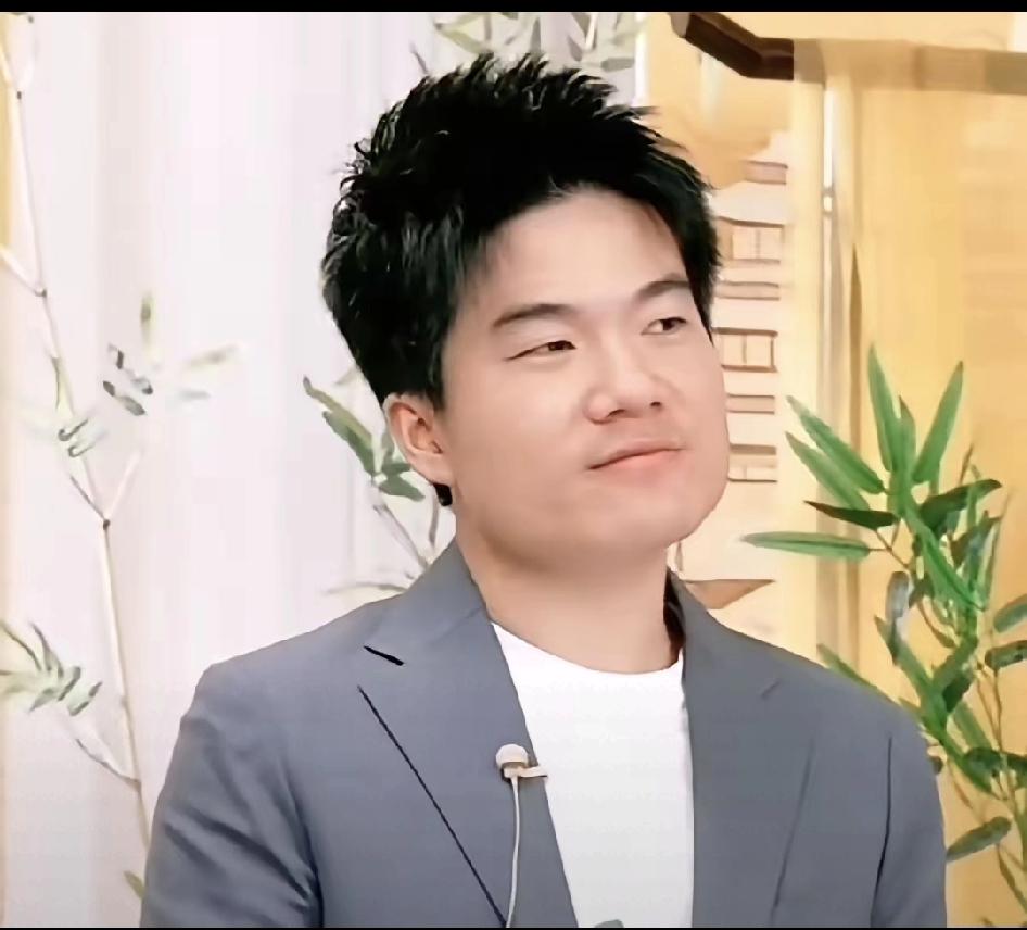 董宇辉老师是多么可贵！罗永浩和西贝“预制菜”事件告诉了我们。
直播界的事儿真是太