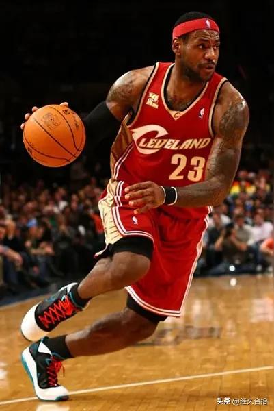 詹姆斯代表着一代人的青春，有一天他退役了，会不会有不少人不再看NBA了？

是的