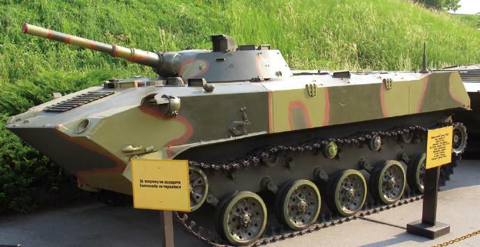 每天认识一件兵器  俄罗斯BMD-1伞兵战车BMD-1是苏联于20世纪60年代研