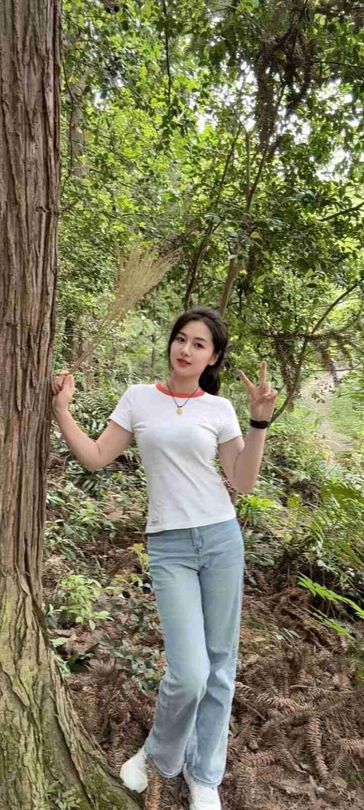 我的今日状态：😁轻松愉快
我这里的天气：☀️晴天