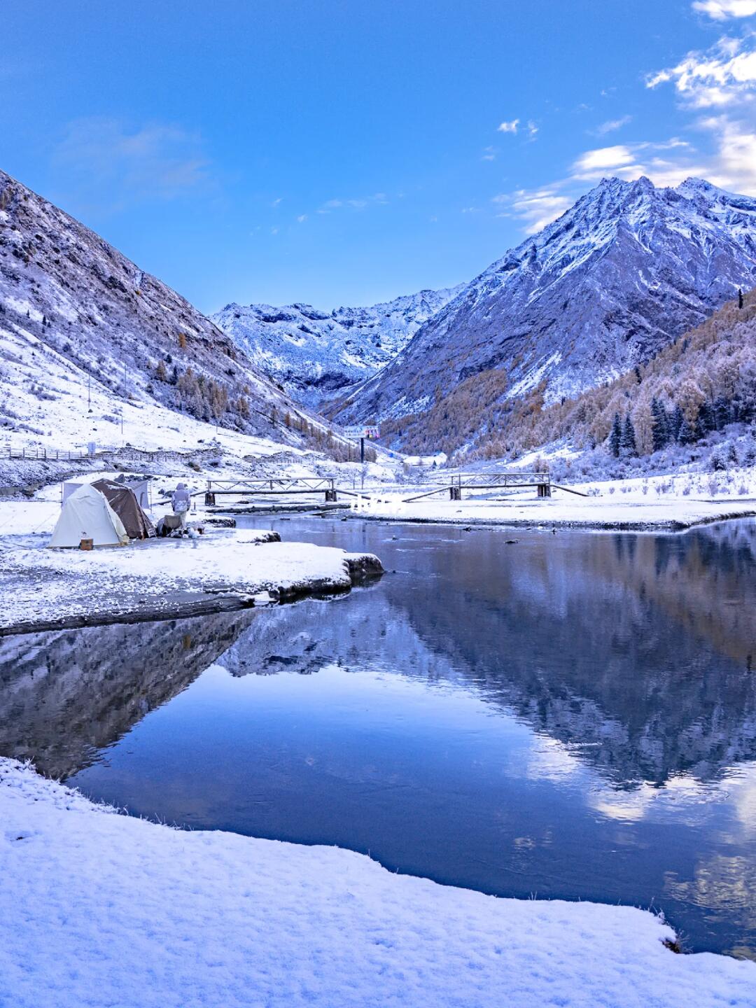 不用去新疆！在四姑娘山旁就有冰雪童话世界