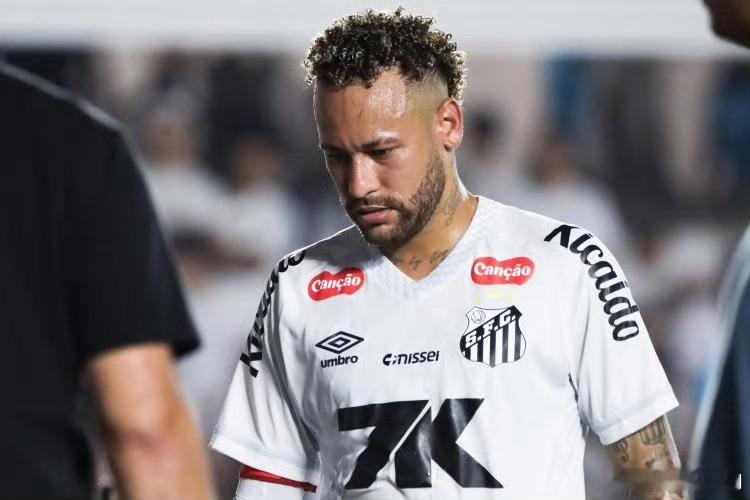 内马尔：没能入选巴西队我很失落、难过，还有最后一次机会巴西队公布新一期友谊赛名单