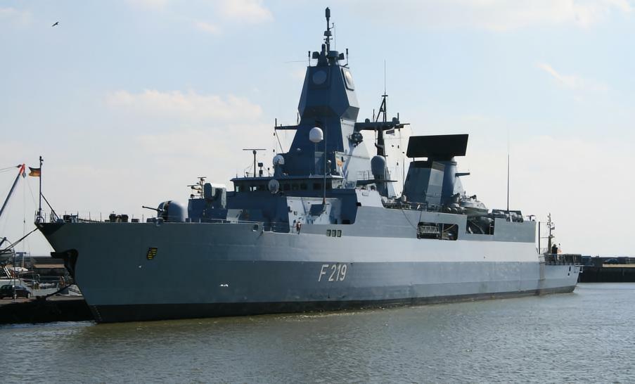 每天认识一件兵器 德国“萨克森”级护卫舰“萨克森”级护卫舰是德国于1999年开始