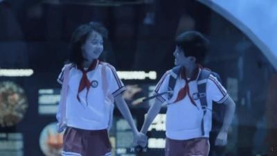 天才女友话外音温柔又舒服天才女友 被画外音的听感惊艳到，没有夸张的演绎，只是温柔