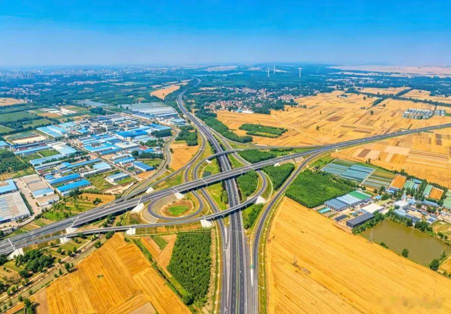 河南又一重要高速正式通车 6月16日零时起，沿黄高速公路兰考至封丘段项目正式通车
