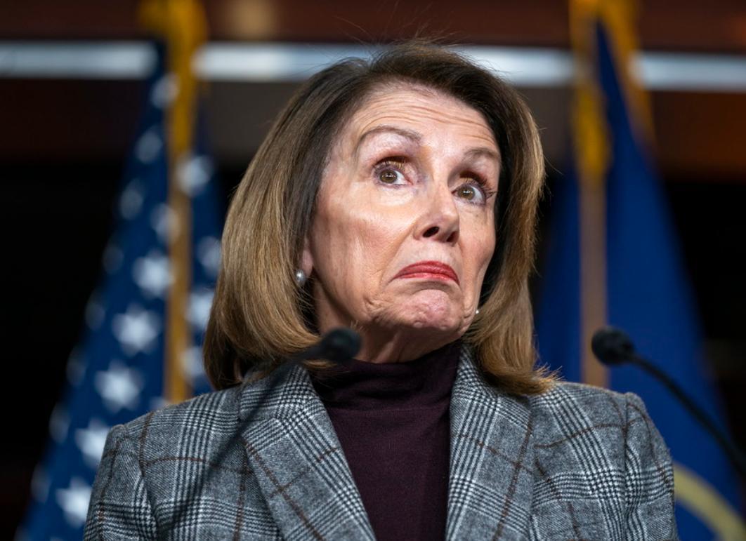 为斗倒特朗普，“老妖婆”佩洛西再出山，预言美国要出女总统

 86岁的南希·佩洛