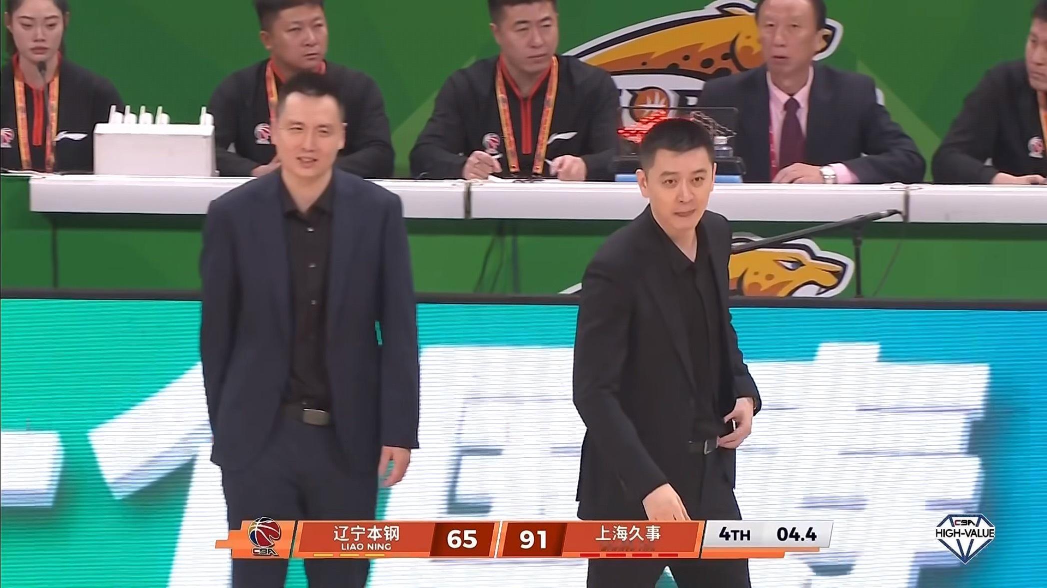 全场比赛结束辽宁队在主场不敌上海，遭遇四连败两支球队本赛季的目标是完全不同的，辽