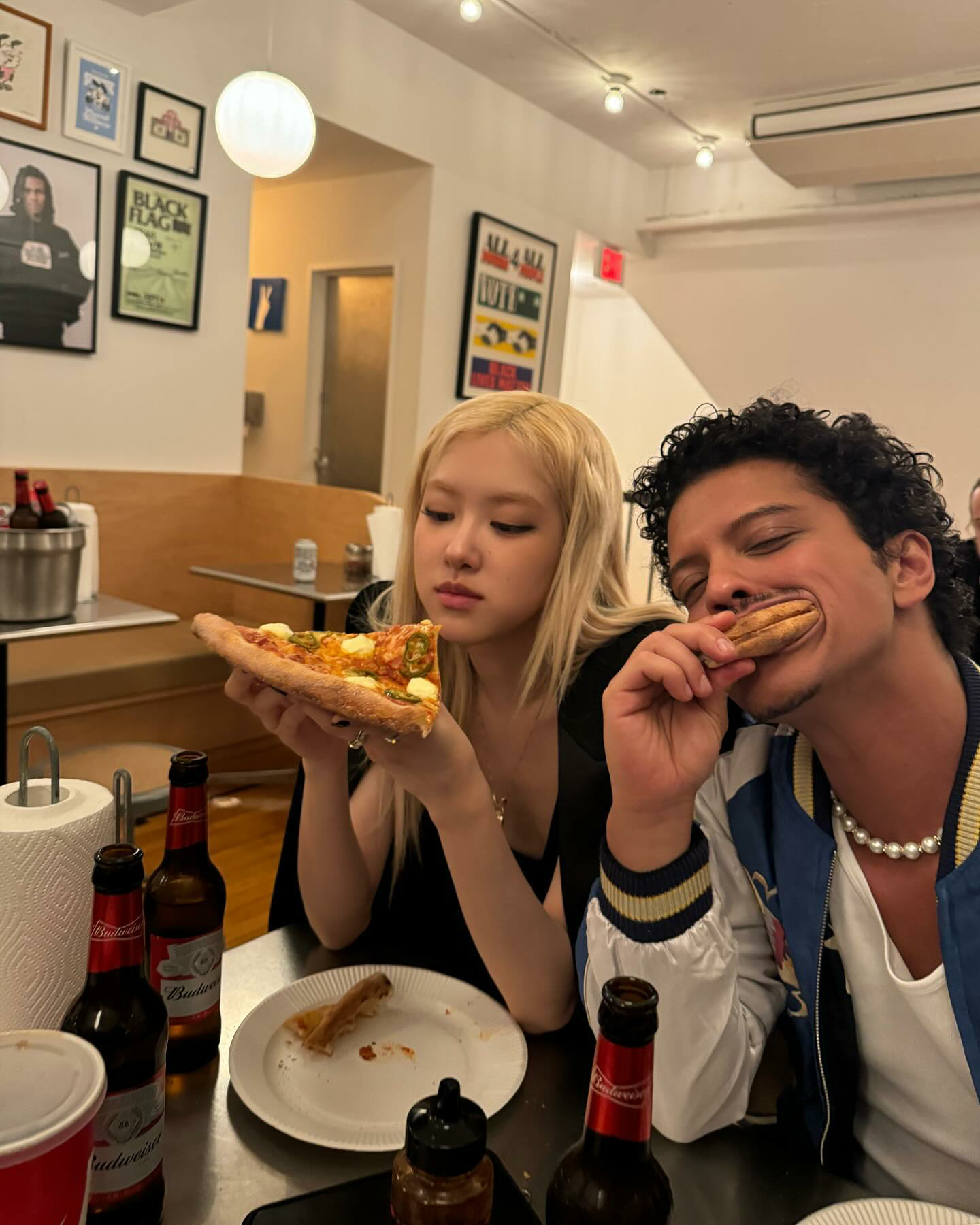 朴彩英Rosé和火星哥Bruno Mars 最新舞台幕后 