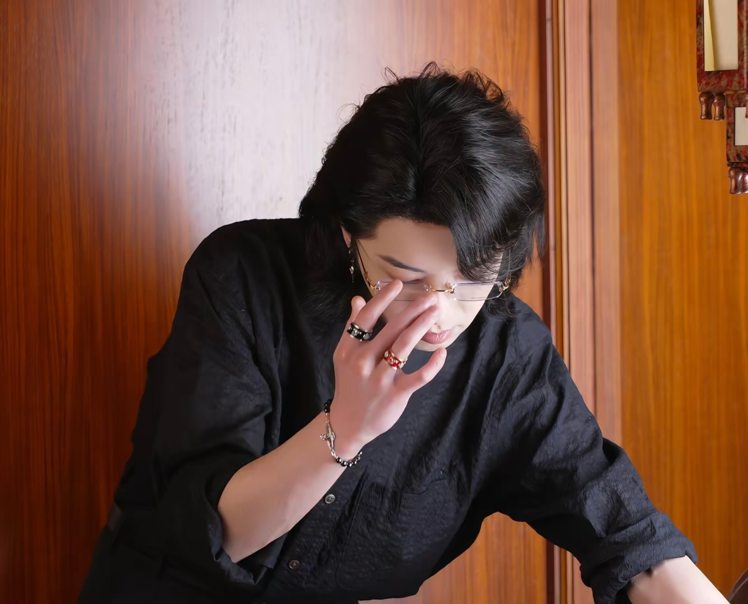 眼镜嘿嘿嘿，眼镜真是好文明 
