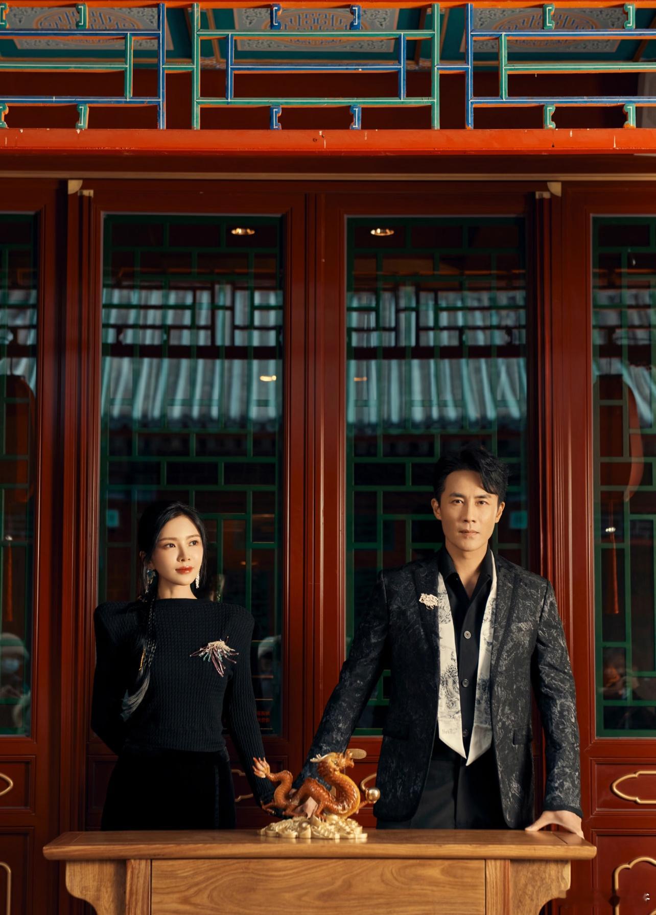 王灿兮回应婚综或影响杜淳剧中CP感王灿兮说决定cp感的是演员专业能力 王灿兮回应