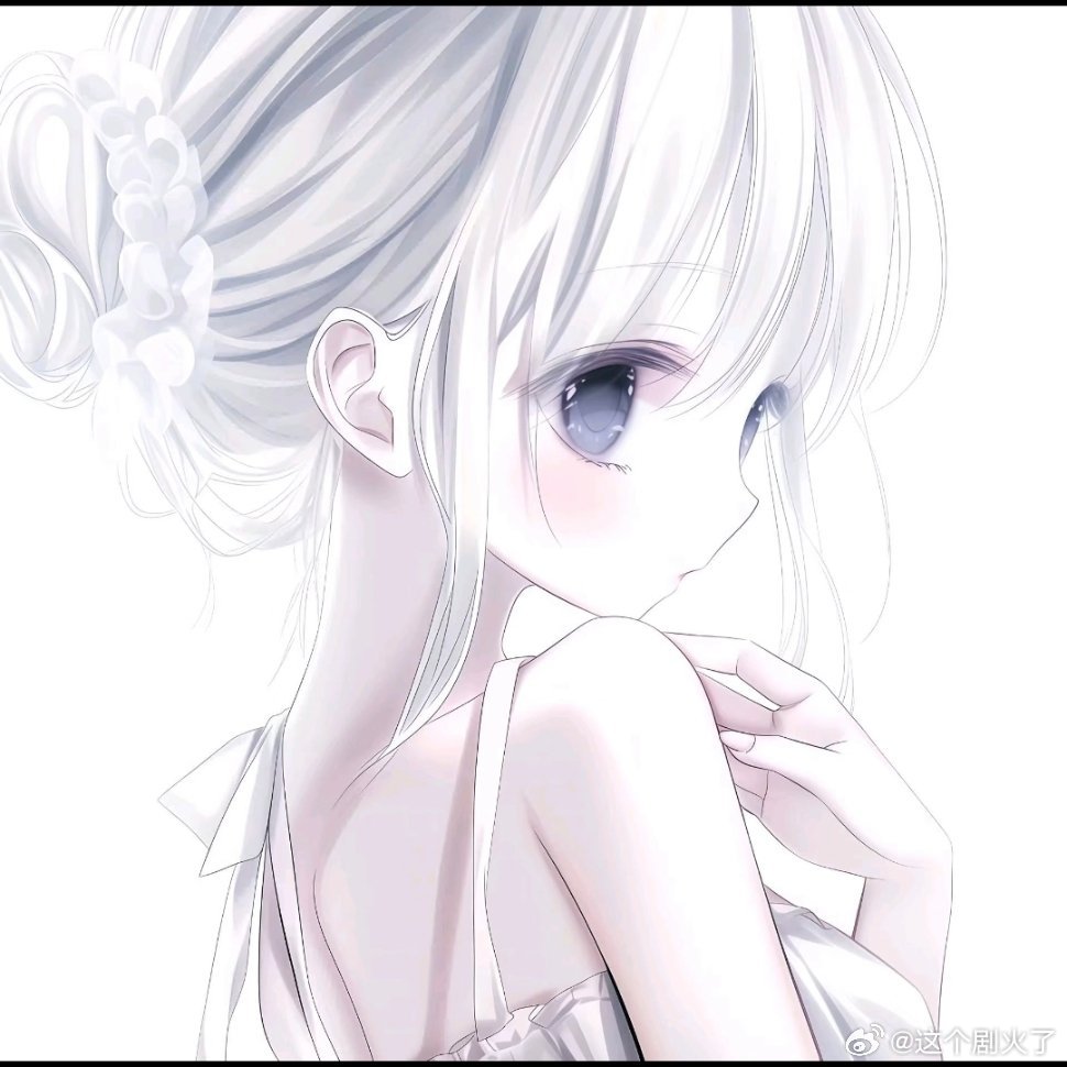 白色系女漫头像。新年迎喜番