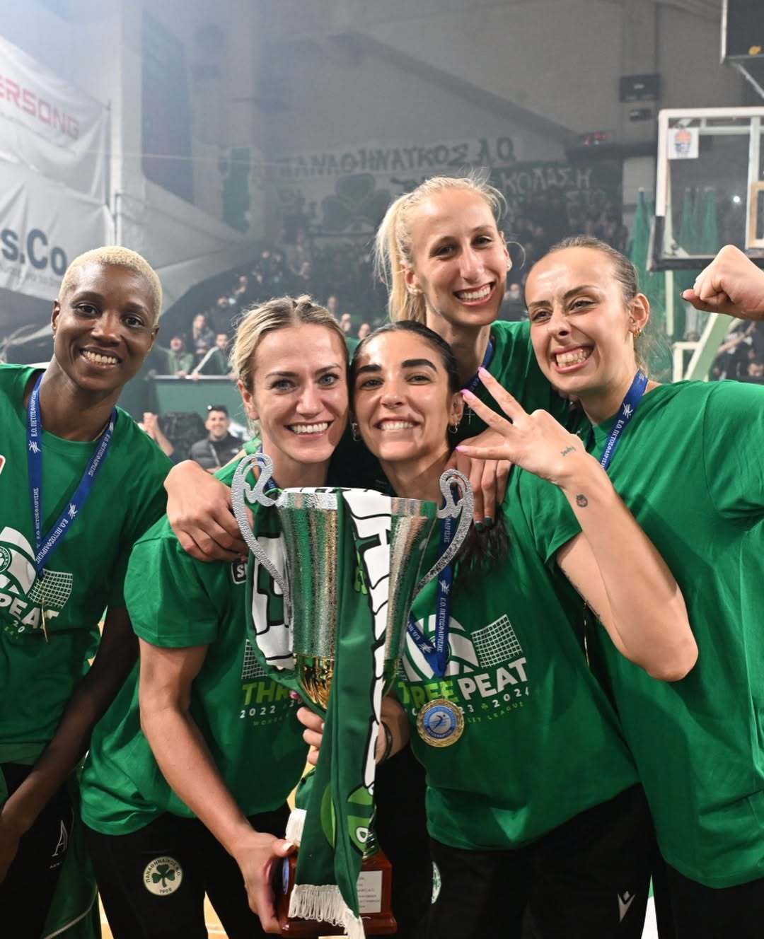 前荷兰🇳🇱女排队长、左手主攻格罗特许斯宣布退役！地面功夫很不错的主攻手，你对