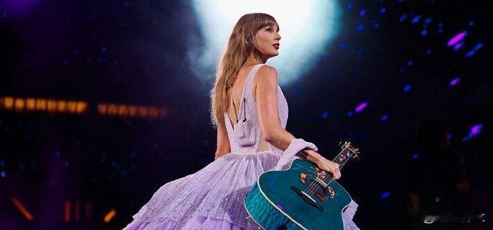 霉霉给员工发近2亿美元奖金

近日，霉霉为参与《时代巡回演唱会》的工作人员发放1