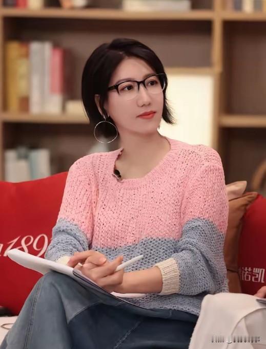 51岁的易立竞很难结婚，不是说易立竞不漂亮，也不是说易立竞性格孤僻，而是易立竞太