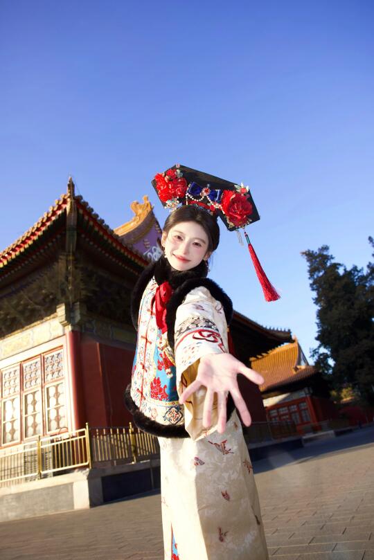 小桂子来扶着本格格🙂