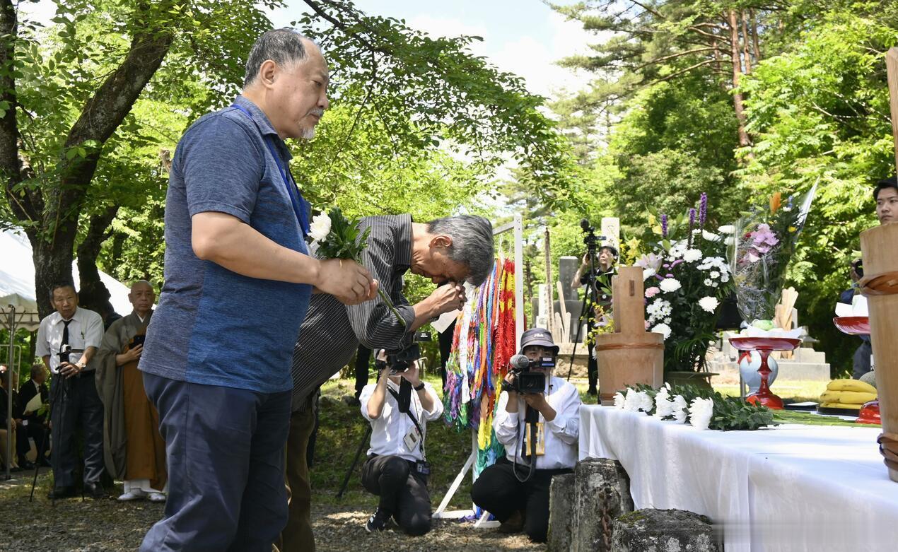 日本秋田县举行“花冈事件”81周年悼念仪式 遗属赴日追思遇难者海外新鲜事 30日