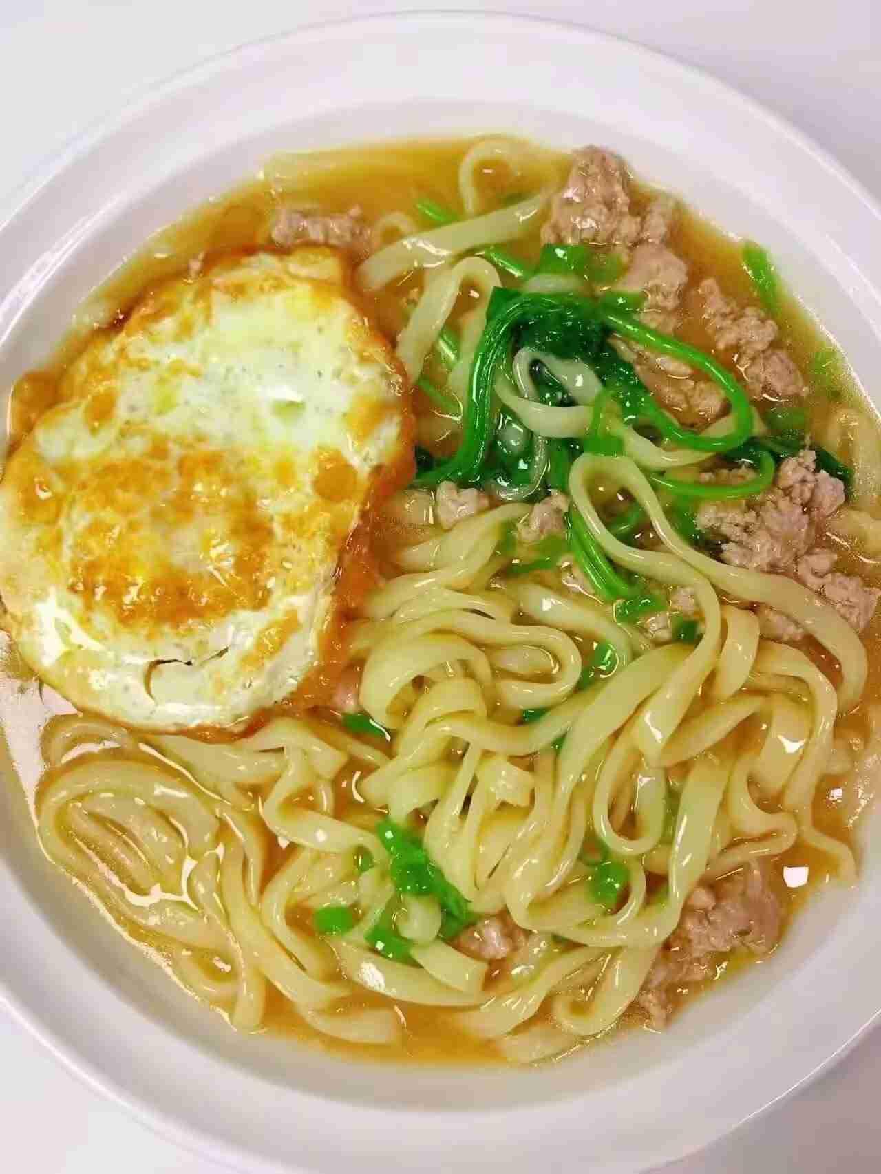 早上一睁眼，满脑子都是周末各路股神的“必胜宣言”，感觉今天不涨停都对不起这氛围。