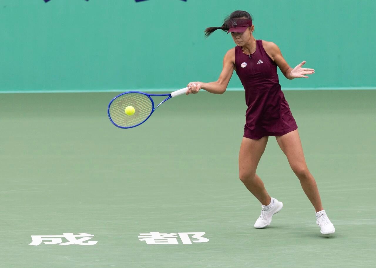 wta 中国小花取得年终总决赛开门红！成都 ITF 世界网球巡回赛青少年年终总决