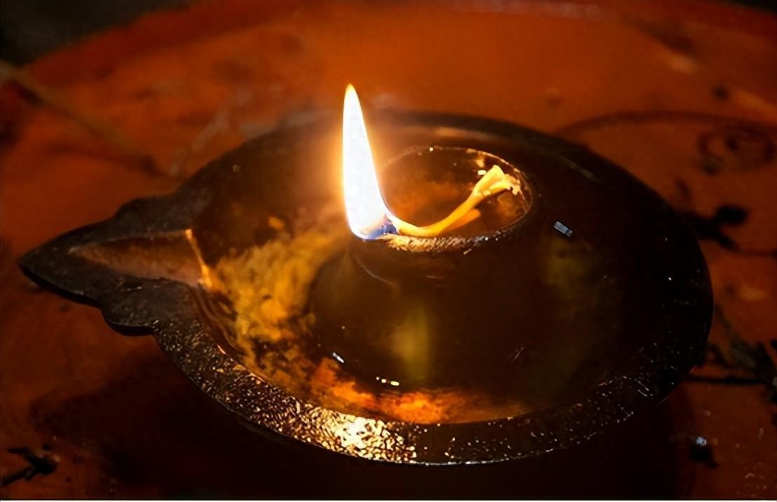 阴虚好比油尽灯枯！一碗固本汤，肝肾同调、阴阳互补，肾精填满腰腿有劲
我是陈大夫，