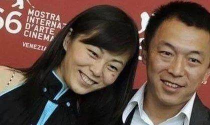 黄渤夫妻是最有夫妻相的夫妻了，人家两口子是怎么长得啊，都快成双胞胎了。 ​​​