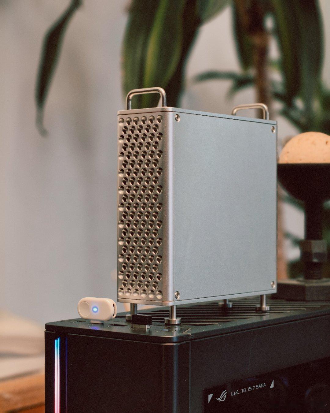 这东西确实挺好看啊。macmini M4 绝配