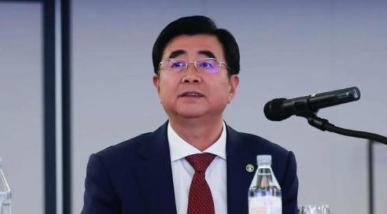 足协这回总算干了件让球迷直呼解气的实事！宋凯直接拍板，把世界杯观摩考察团给彻底取