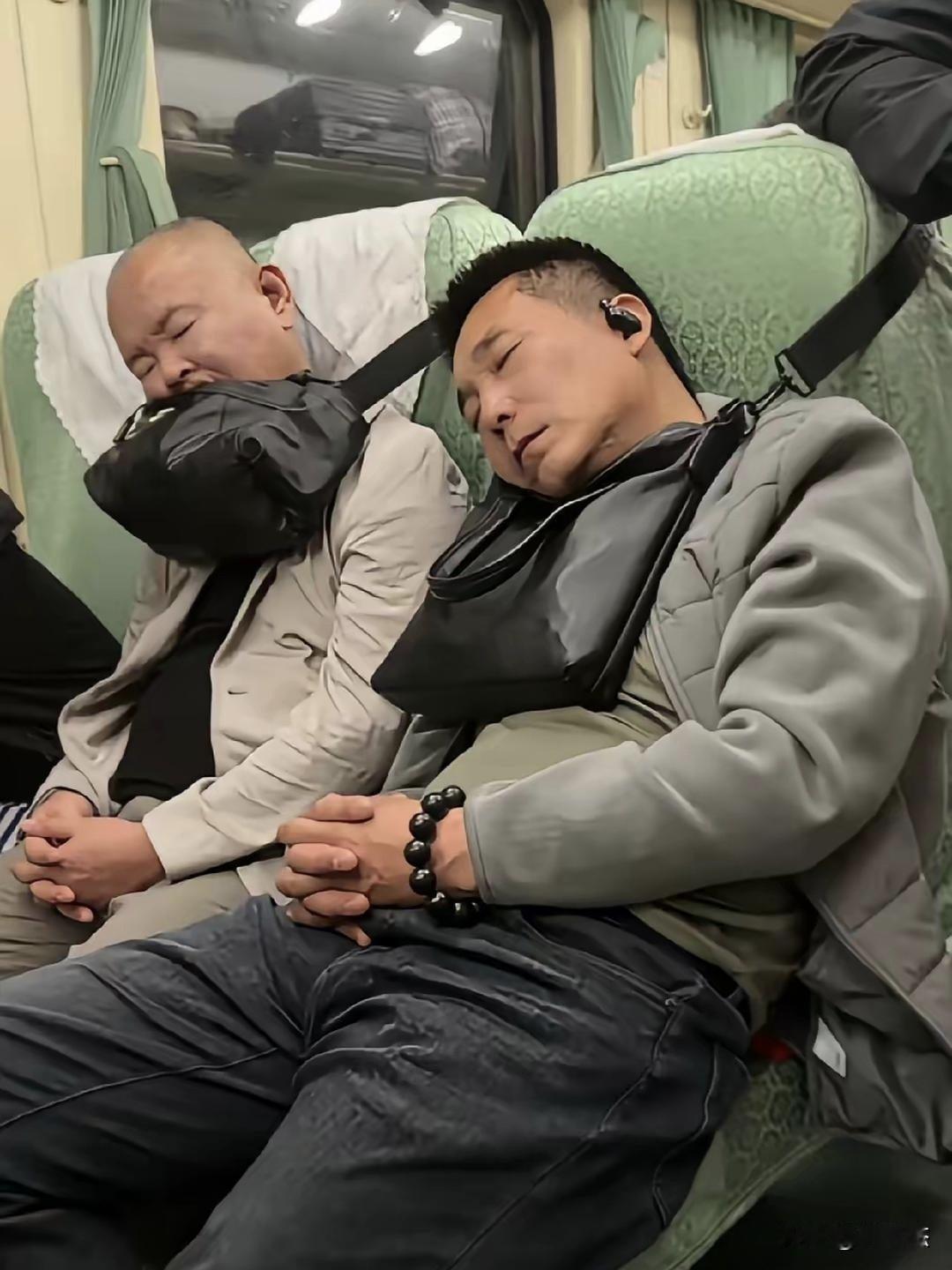 这样行吗？一不小心会被勒死啊！[捂脸]