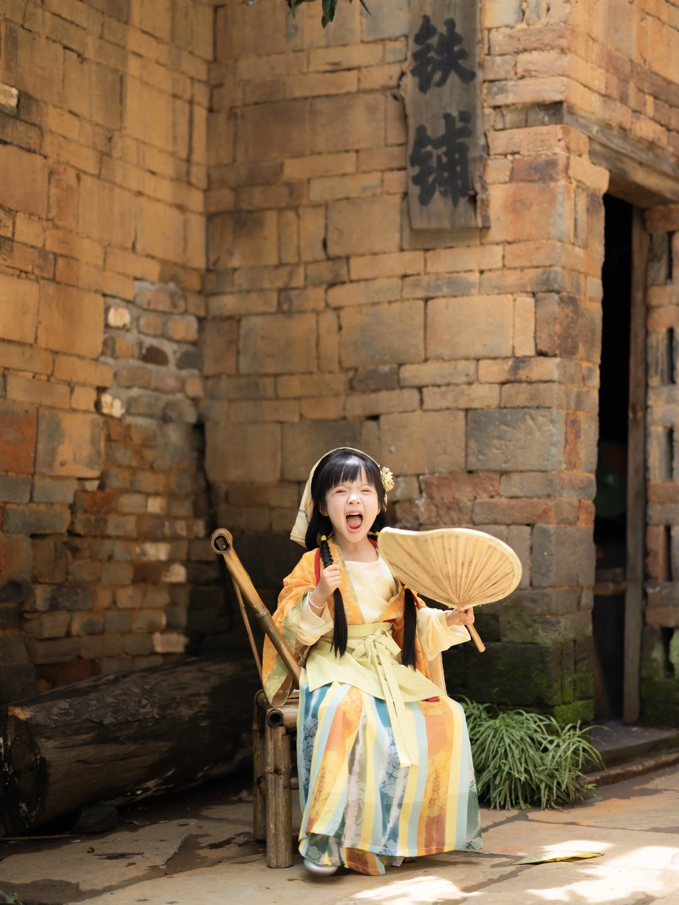 篁岭小小晒娘。