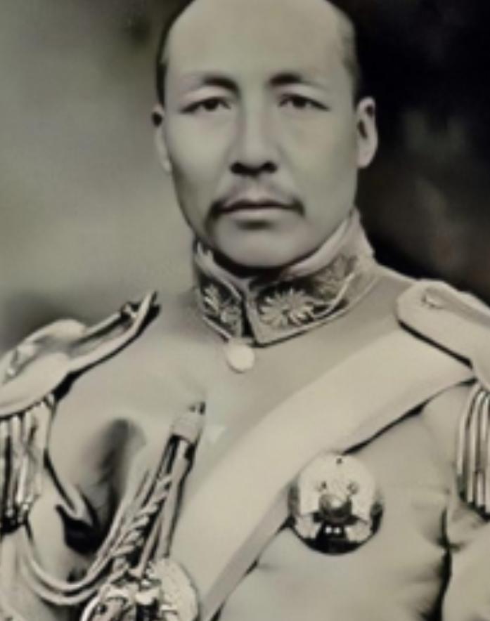 1935年，一名女子走到孙传芳背后，突然掏出手枪，朝着孙传芳连开3枪。第一枪子弹