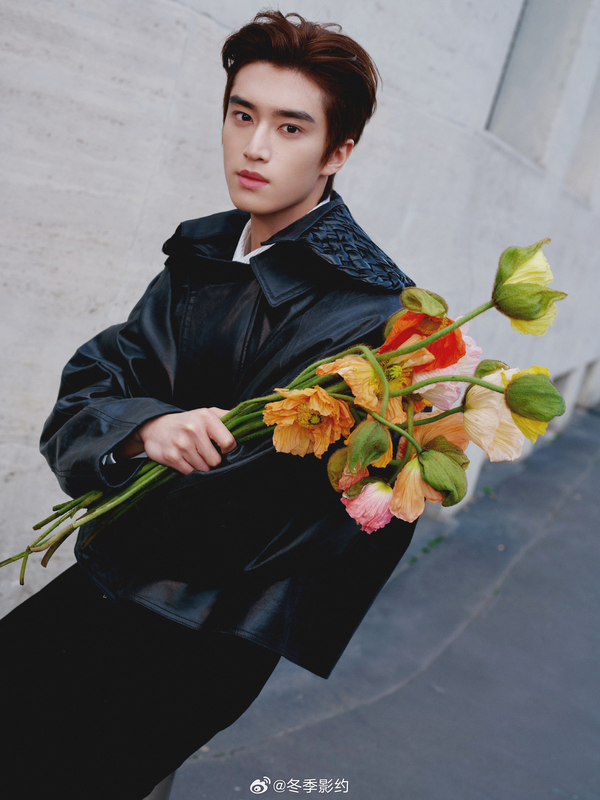 米兰时装周 Bottega Veneta请张康乐来走秀，完全是请了个活模特吧！帅