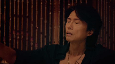 黄子华夜王嘟嘴撒娇太犯规了 黄子华《夜王》里气场十足，嘟嘴撒娇却萌翻全场！大佬的