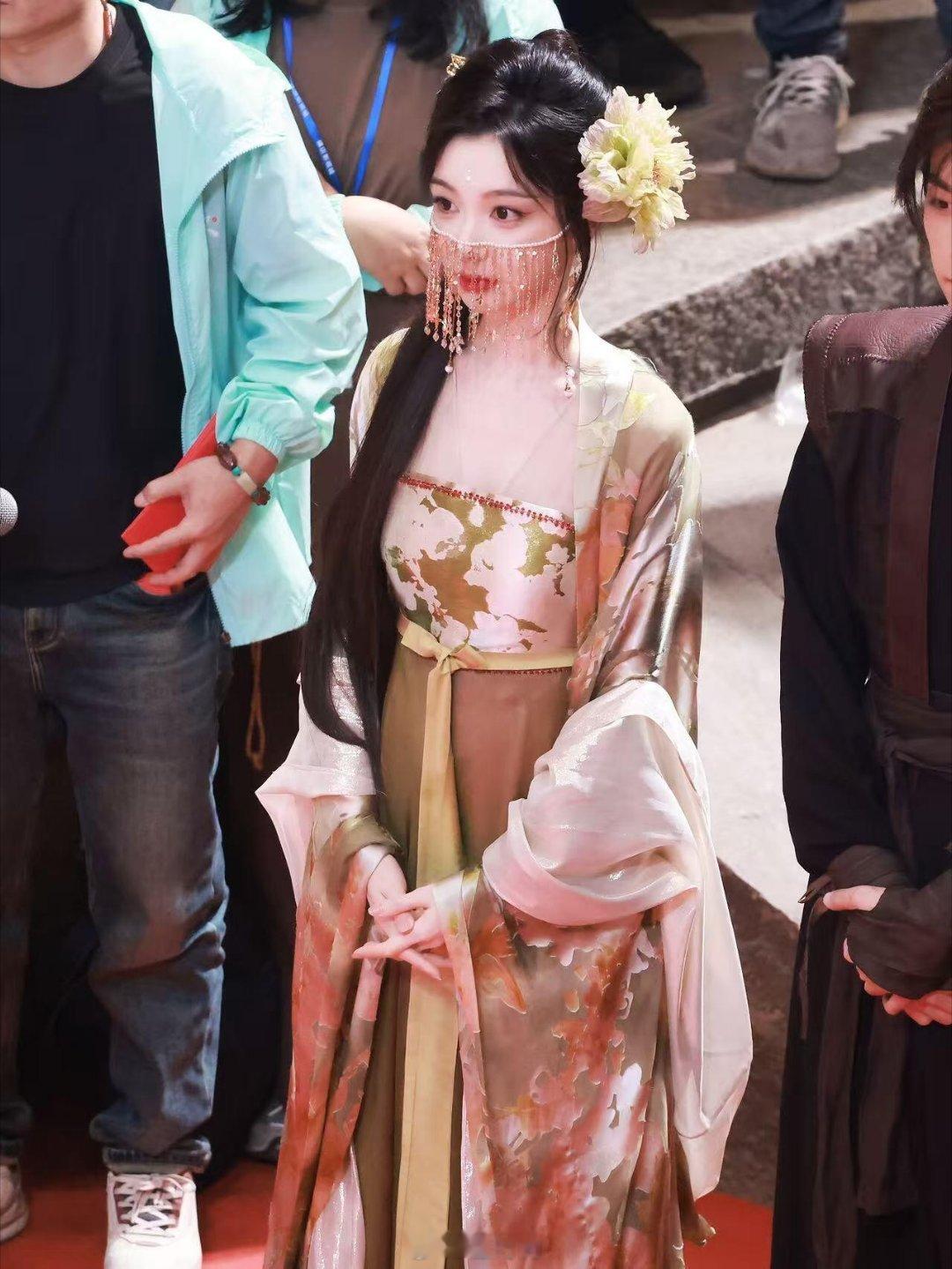 彭昱畅首部古装男主落魄掌门勇闯修真界？《万古最强宗》真的太上头！彭昱畅饰演的废柴