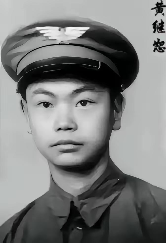 战士私自离队被抓，落泪道出身世，全军为之动容
 
1958年志愿军准备撤军，一名