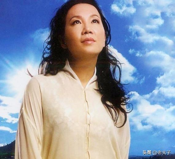 中国音乐史人物之第476位，苏芮（1952.6.13一（生于台湾省。
被誉为黑衣