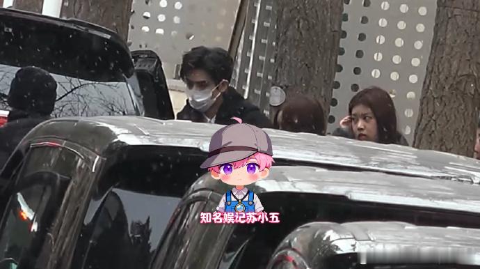 宋威龙去春晚彩排了 宋威龙浓颜辨识度真的是超高的呀，去了春晚彩排，真的是好惊喜啊