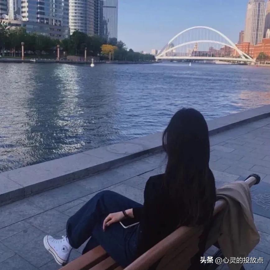 无论男人还是女人

你要想好好过日子，就别想着走出轨这条路

一旦走了就回不去了